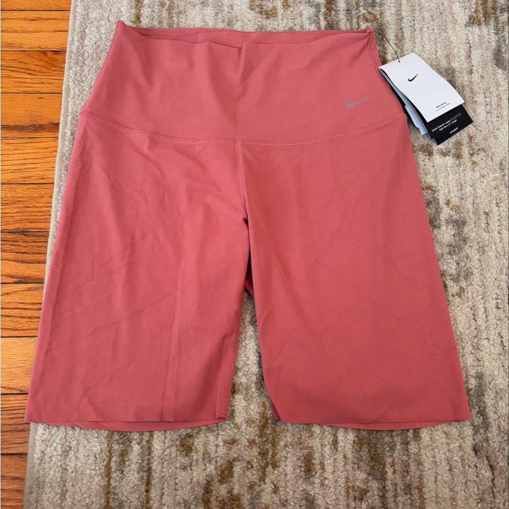 NWT Nike Zenvy Biker Shorts Medium